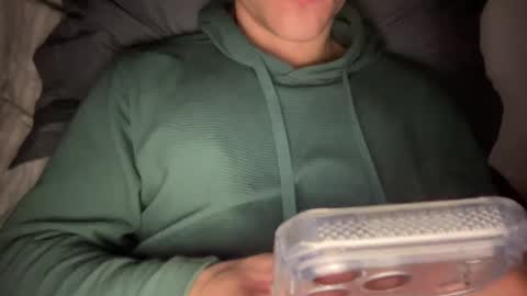 Snapshot of yungbull06 chatting on January 16, 4:49 am Yung Bull online show from January 16, 4:49 am