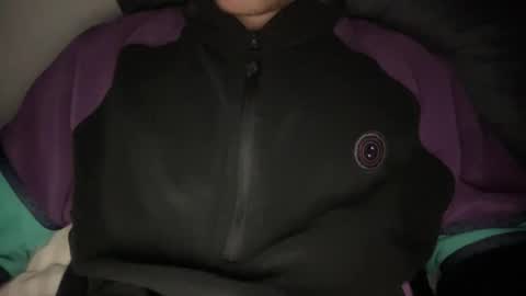 Snapshot of yungbull06 chatting on February 3, 3:59 am Yung Bull online show from February 3, 3:59 am