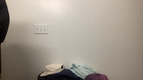 Snapshot of yungbull06 chatting on March 11, 1:33 am Yung Bull online show from March 11, 1:33 am