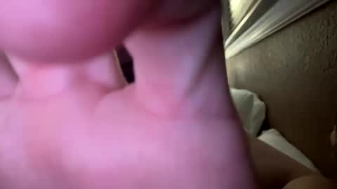 Snapshot of yungcupandspoonn chatting on October 1, 6:08 am deezy online show from October 1, 6:08 am