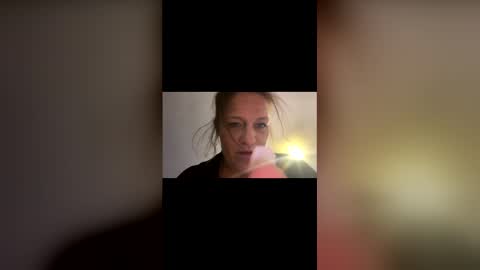 Snapshot of yungdumnfullacum chatting on March 12, 10:21 am yungdumnfullacum online show from March 12, 10:21 am