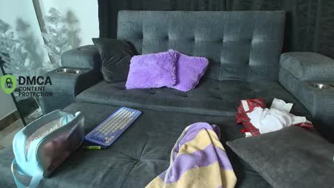 Snapshot of yungelitamor_ chatting on January 11, 4:50 am ELITA online show from January 11, 4:50 am