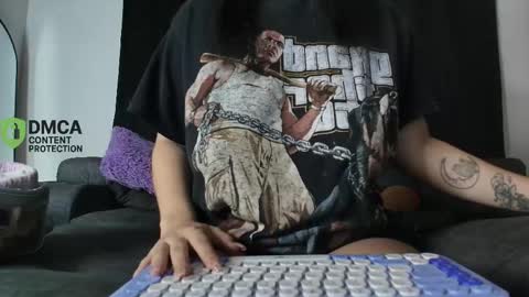 Snapshot of yungelitamor_ chatting on April 21, 4:52 am ELITA online show from April 21, 4:52 am