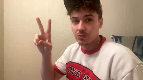 yungstudbev online show from December 31, 8:15 am