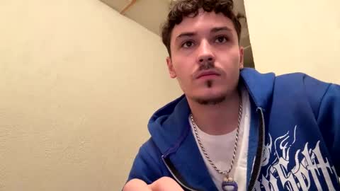 yungstudbev online show from September 14, 11:26 pm