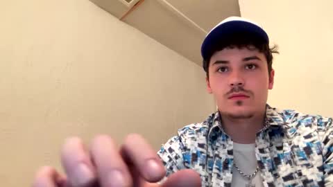 yungstudbev online show from October 8, 5:38 am