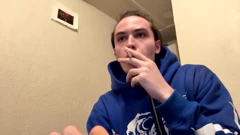 yungstudbev online show from January 9, 9:49 pm