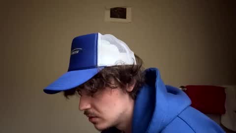 yungstudbev online show from April 2, 4:26 pm