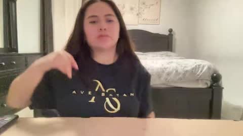 yungtorii online show from November 20, 2:45 am