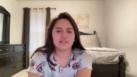 yungtorii online show from November 21, 1:43 pm