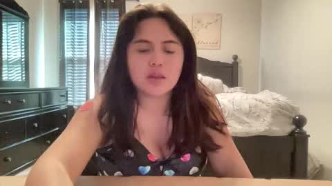 yungtorii online show from December 15, 8:02 pm