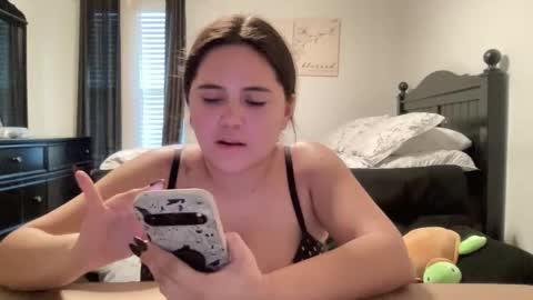 yungtorii online show from January 6, 11:07 pm