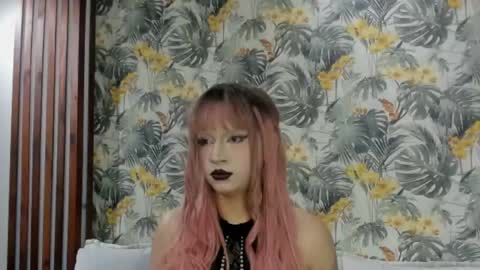 Snapshot of yuri_kay chatting on May 2, 7:30 pm Yuri Kay online show from May 2, 7:30 pm