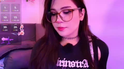 Snapshot of yuri_stars chatting on February 15, 1:31 pm Yuri Stars online show from February 15, 1:31 pm