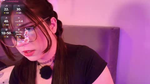 Snapshot of yuri_stars chatting on February 24, 2:53 am Yuri Stars online show from February 24, 2:53 am