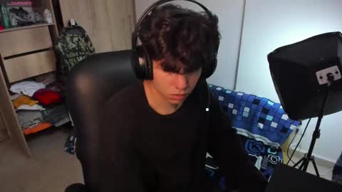 Snapshot of yurii_moody chatting on September 19, 9:48 pm yurii_moody online show from September 19, 9:48 pm