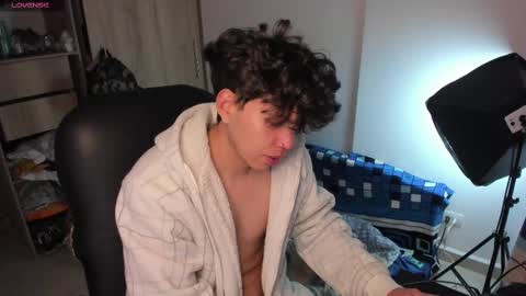 Snapshot of yurii_moody chatting on September 28, 5:24 am yurii_moody online show from September 28, 5:24 am