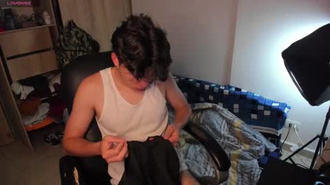 Snapshot of yurii_moody chatting on October 5, 11:46 pm yurii_moody online show from October 5, 11:46 pm