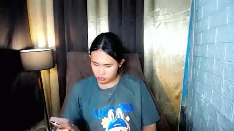 Snapshot of yuriyumixx_xoxo chatting on November 13, 10:58 am yuriyumixx_xoxo online show from November 13, 10:58 am