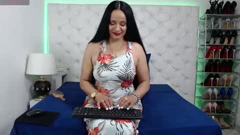 Snapshot of yury_m2_ chatting on November 27, 4:03 am 2 online show from November 27, 4:03 am