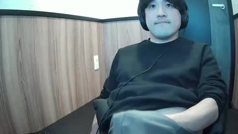 Yuta online show from March 11, 1:44 am