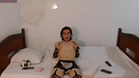 Snapshot of yuyang04 chatting on March 30, 8:10 pm yuyang04 online show from March 30, 8:10 pm