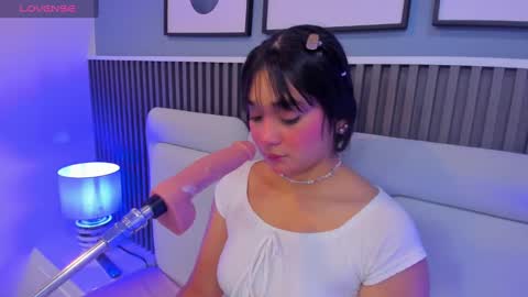 Snapshot of yuyis_williams chatting on December 14, 4:01 am Yuyis online show from December 14, 4:01 am