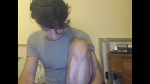 Snapshot of yvesstorm5 chatting on January 19, 5:39 pm yvesstorm5 online show from January 19, 5:39 pm