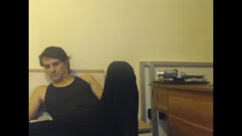 Snapshot of yvesstorm5 chatting on January 26, 6:37 pm yvesstorm5 online show from January 26, 6:37 pm