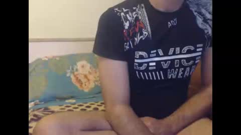 Snapshot of yvesstorm5 chatting on February 19, 8:52 pm yvesstorm5 online show from February 19, 8:52 pm