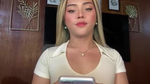 Miss Cali online show from January 8, 6:10 pm