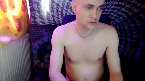 Snapshot of yyscript chatting on March 9, 1:37 pm online show from March 9, 1:37 pm