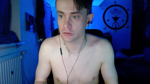 Snapshot of yyscript chatting on March 8, 2:37 am online show from March 8, 2:37 am