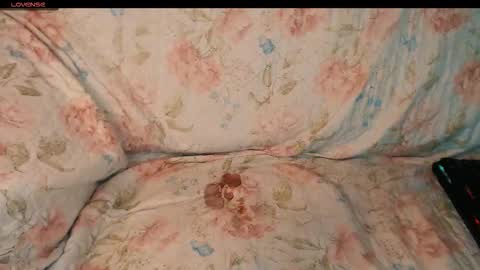 Snapshot of yzza_suave chatting on March 23, 10:03 pm yzza_suave online show from March 23, 10:03 pm