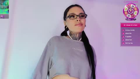 tazzie online show from September 12, 5:40 am