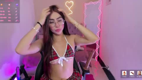 zaafira_tay online show from May 20, 11:49 am