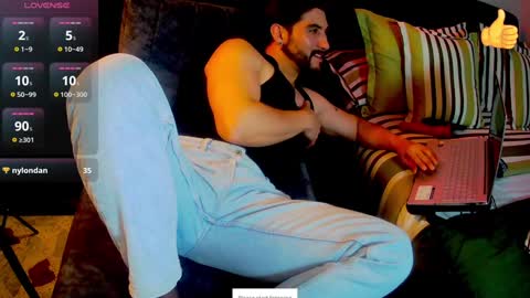 ZAC online show from December 12, 12:05 am