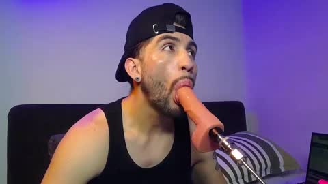 ZAC online show from February 24, 9:52 pm