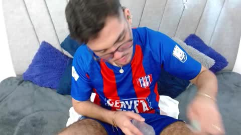 Zack  online show from November 8, 5:07 am