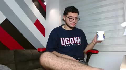 Snapshot of zac_golden chatting on February 13, 11:50 am Zack online show from February 13, 11:50 am