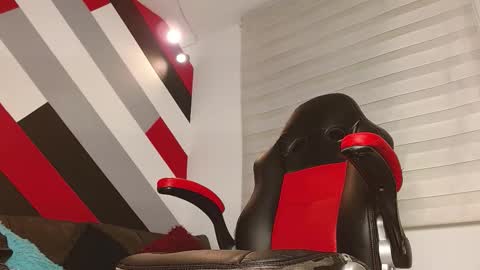 Snapshot of zac_golden chatting on March 7, 12:02 pm Zack online show from March 7, 12:02 pm