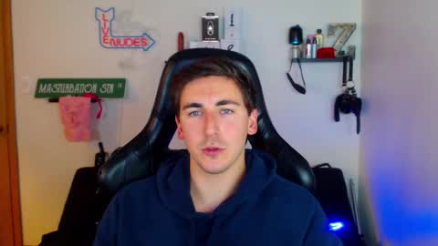 Zach Rhyder online show from February 14, 2:07 am