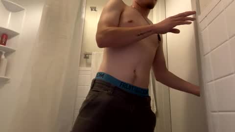 zachmcw25 online show from November 2, 2:25 am