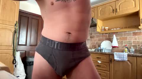 Snapshot of zachmurphbigboy chatting on March 21, 9:03 am zachmurphbigboy online show from March 21, 9:03 am