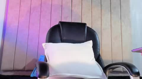 Snapshot of zack_conor chatting on February 27, 12:02 pm zack conor online show from February 27, 12:02 pm