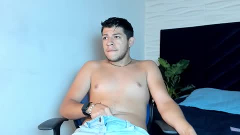 Zack Falcon online show from February 11, 7:52 pm