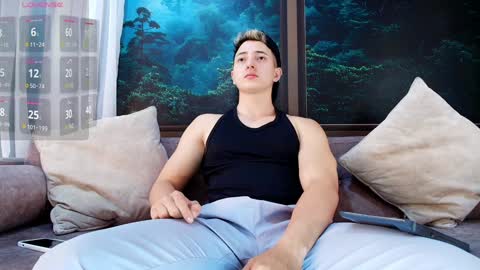 Snapshot of zack_miller24 chatting on January 15, 2:13 pm Zack online show from January 15, 2:13 pm