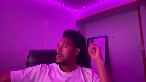 zackharden45 online show from April 16, 6:25 am