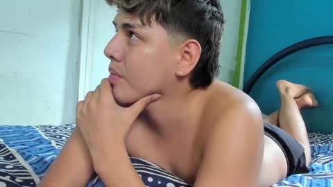Snapshot of zackmontiel07 chatting on January 29, 10:11 pm ZackMontiel07 online show from January 29, 10:11 pm