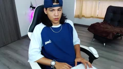 zackss_player online show from October 22, 7:57 pm